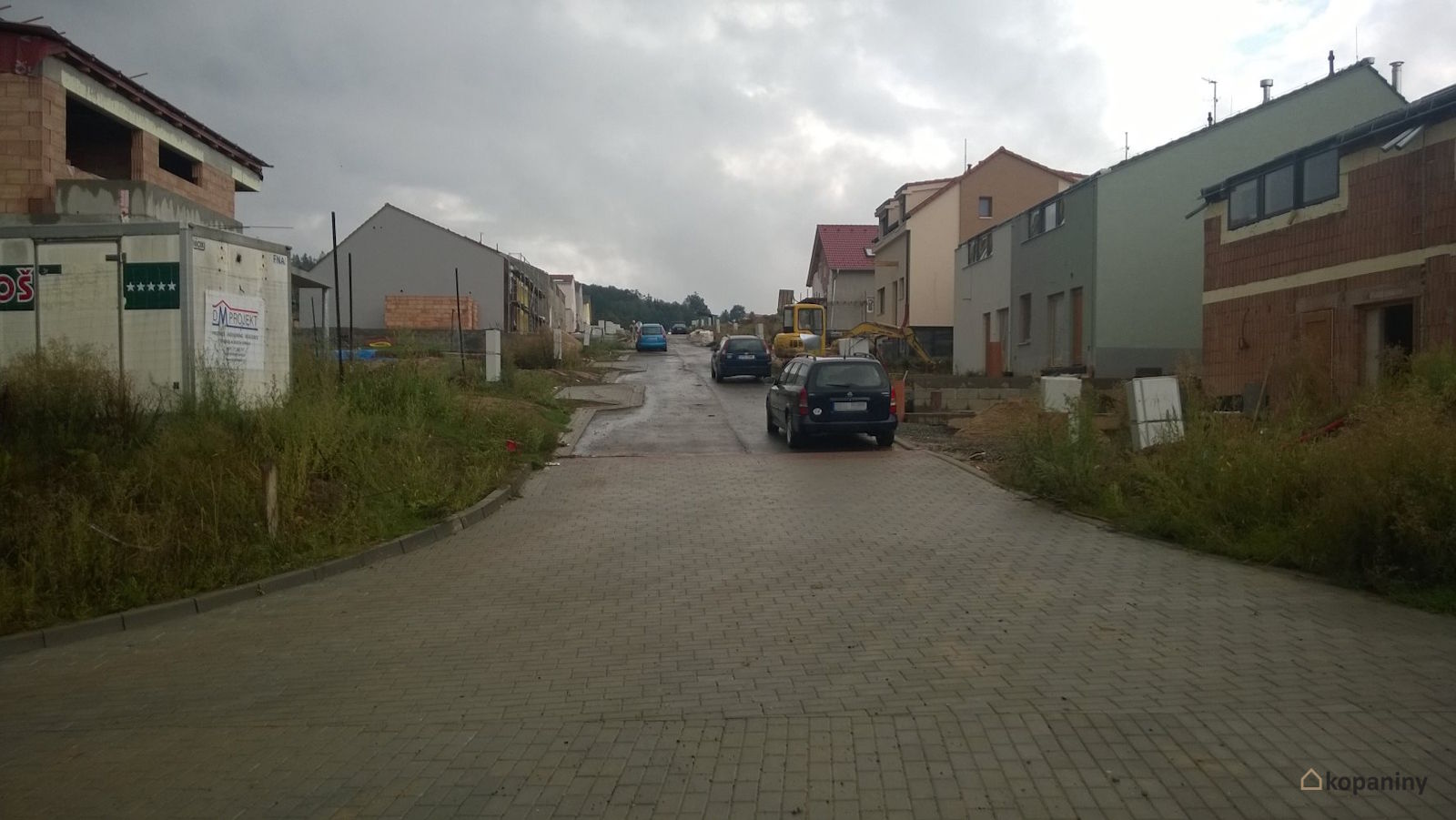 porovnani-kopaniny-ulice-zespodu-2a